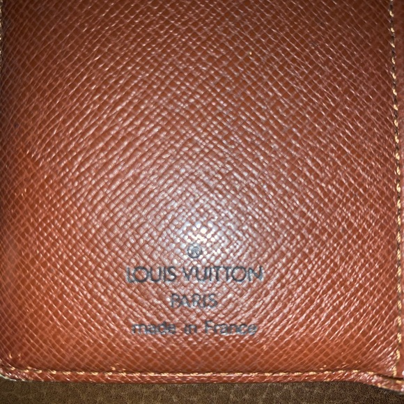 Louis Vuitton Wallet - Picture 5 of 5